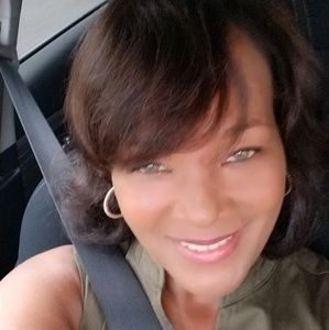 Meet your Posher, Charnell